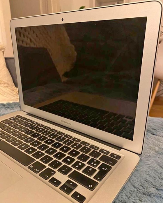 MacBook Air 13inch Year 2017