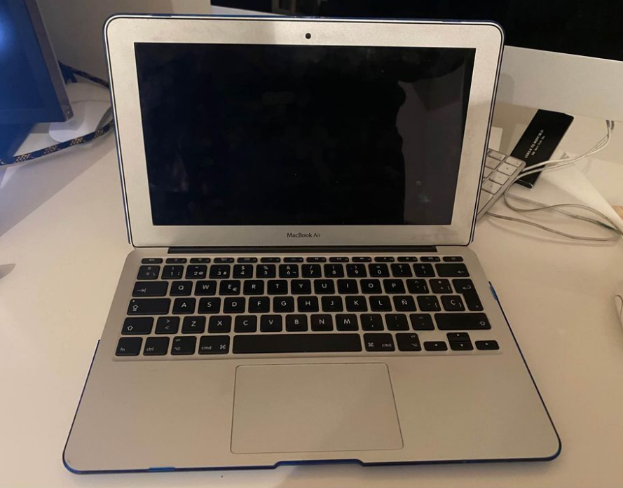 MacBook Air 11 inches I5 processor with turbo boost