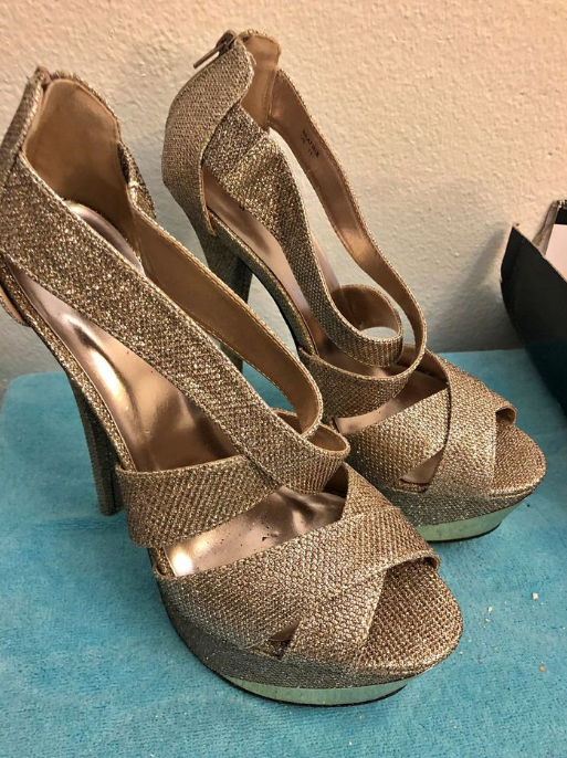 High Heel shoes for sale - size 11