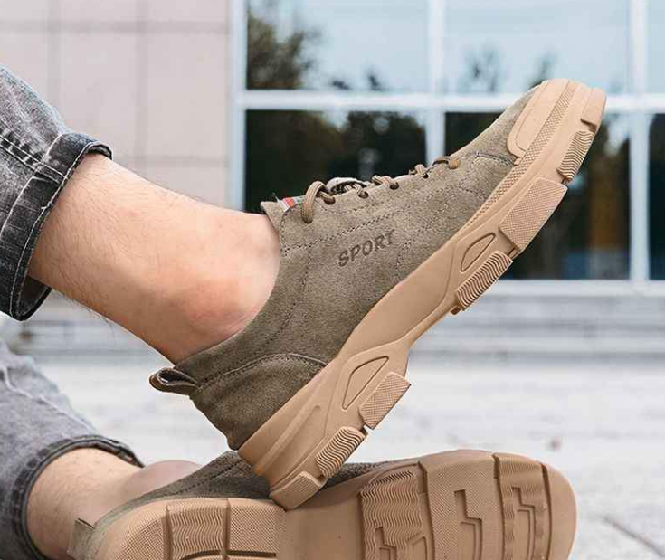 Safety shoes can protect your feet while you work