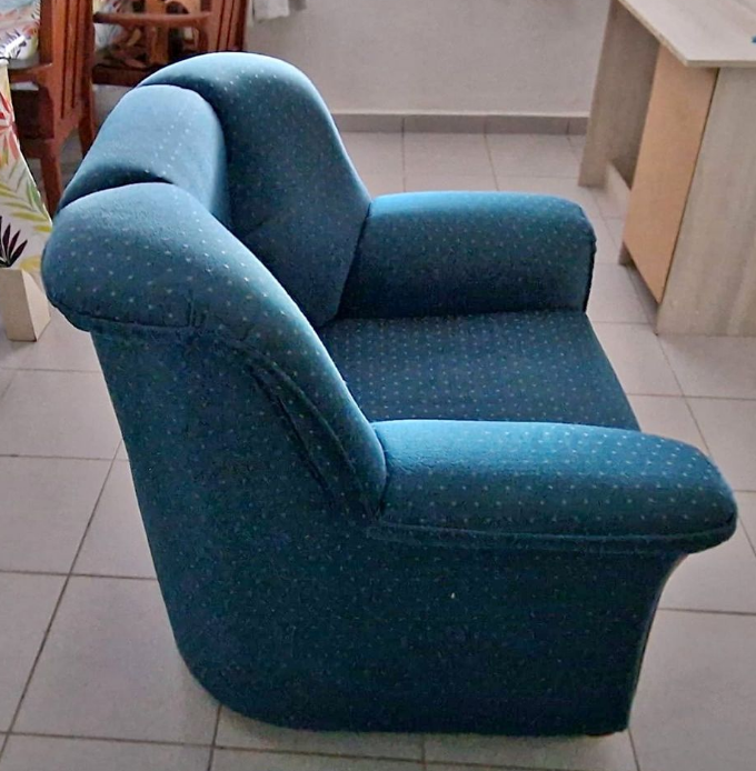 Set of 2 blue armchairs