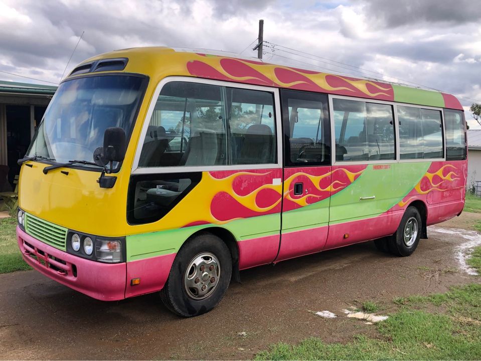 2000 Toyota Coaster