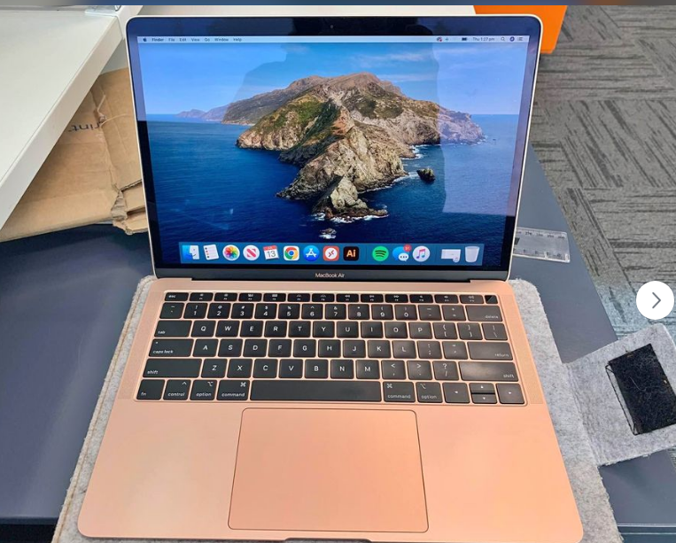 · Rose Gold MacBook Air (Retina 13-inch 2019)