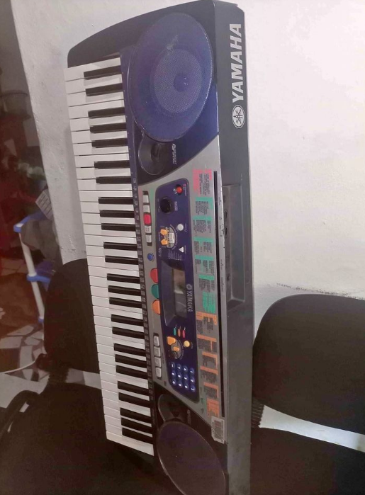 Piano Yamaha psr262 à vendre