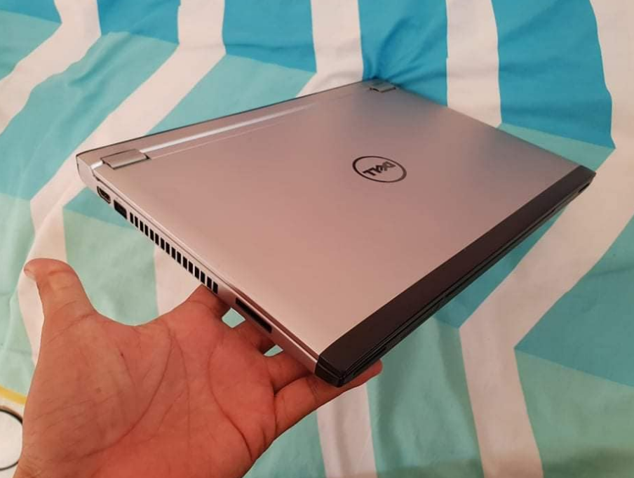 Dell latitude Ultrabook 3330