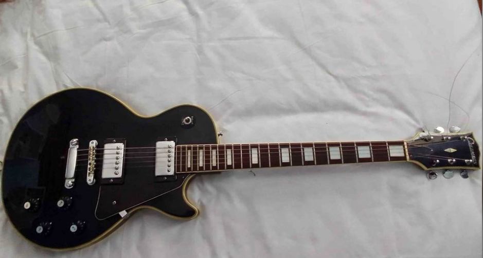 Electric Guitar Antique 1970s