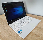 Asus Laptop Nice condition  Windows 10