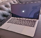 MacBook Pro apple